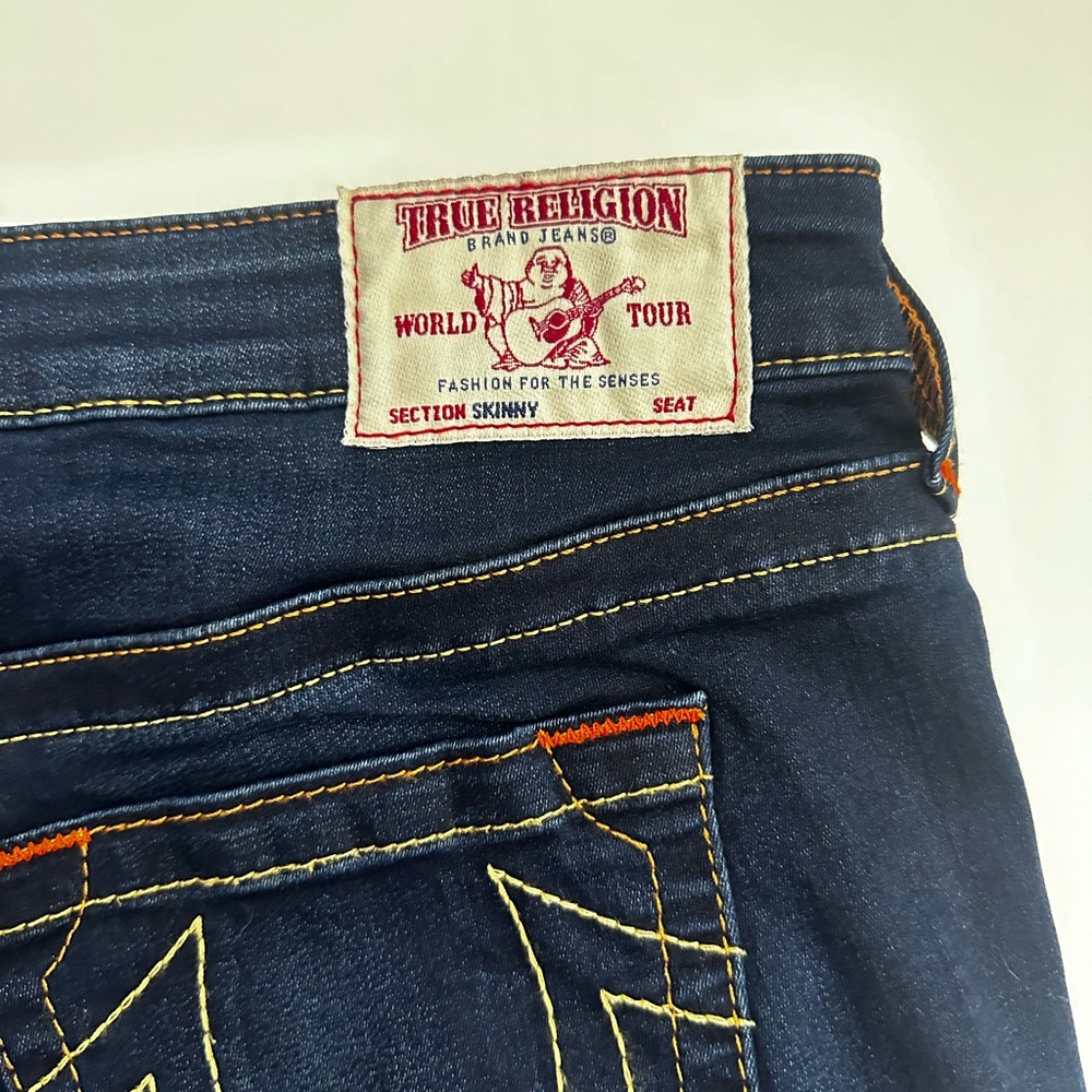 True Religion - Picture 5 of 8